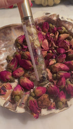 Cinnamon Girl: Beauty & Attraction Oil